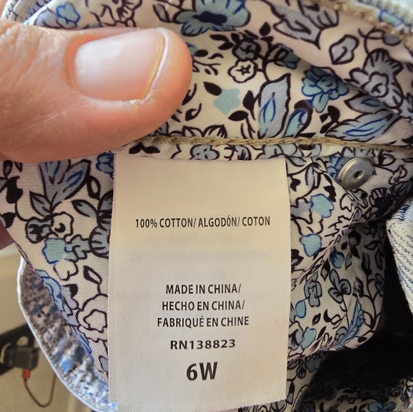 Idyllwind cutoff jean shorts, size 6 - Picture 5 of 5